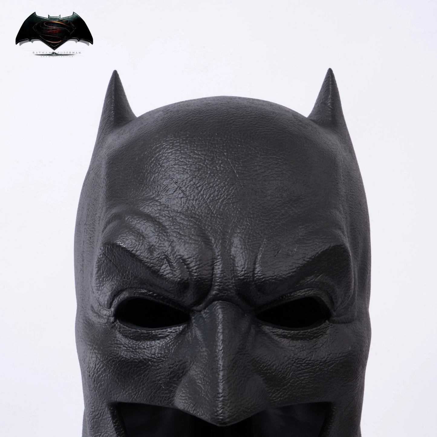 BATMAN VS SUPERMAN DAWN OF JUSTICE BATMAN COWL REPLICA