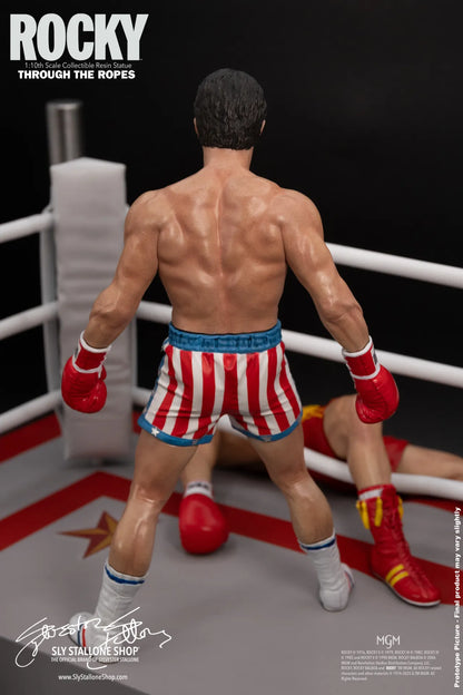 ROCKY OVER DRAGO THROUGH THE ROPES 1/10 STATUE
