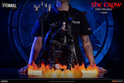 INFINITE STATUE CROW ERIC DRAVEN LUXURY ETERNAL EDITION PLUS FORMAT 1/4 STATUA reg.base 52x51x42.5cm - flame base 56x51x57cm