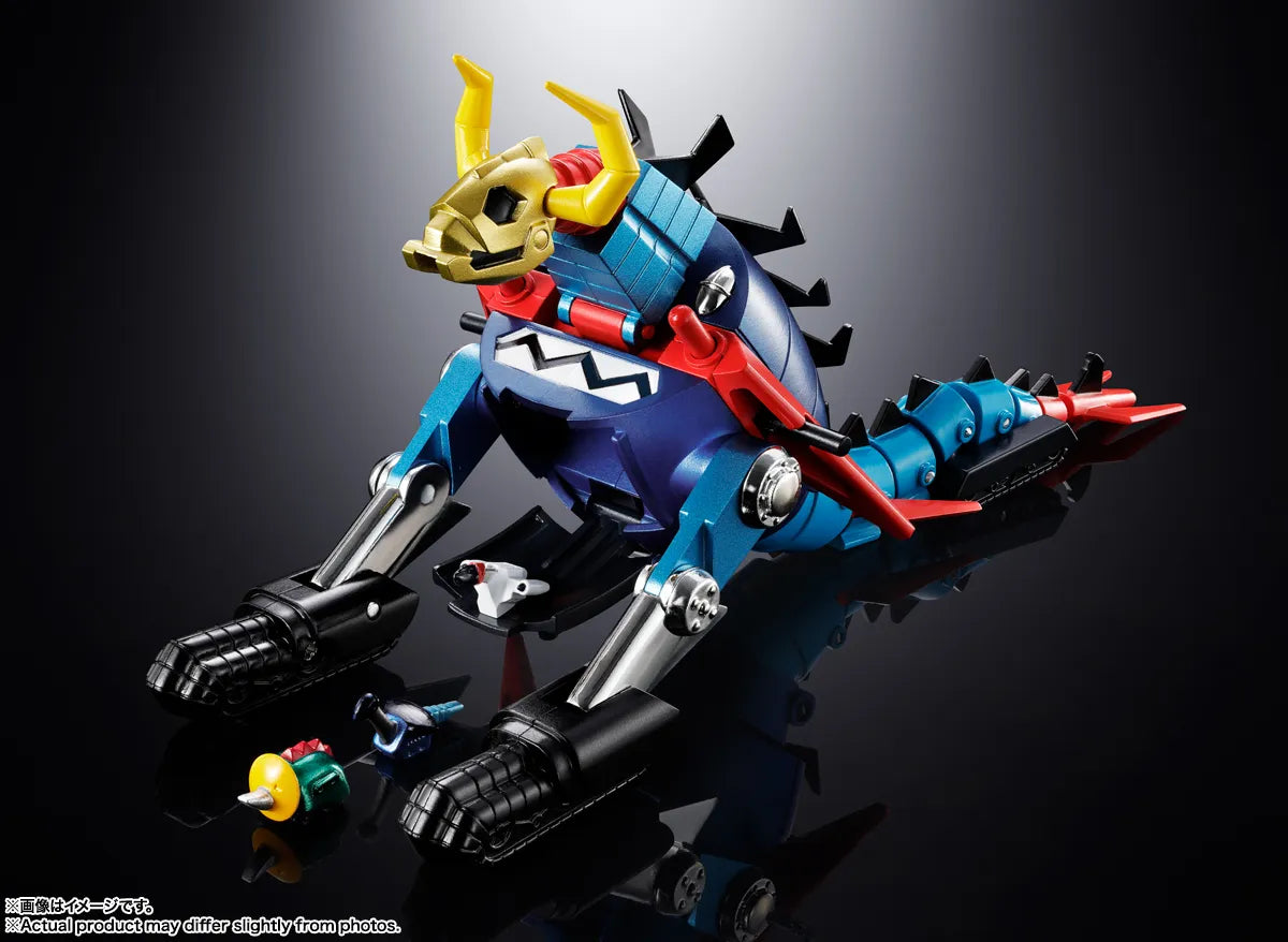 BANDAI GAIKING DAIKUMARYU & GAIKING CHOGOKIN ACTION FIGURE DAIKUMARYU: 20cm. GAIKING: 7cm