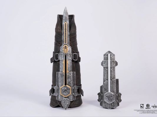 PURE ARTS ASSASSIN’S CREED BLACK FLAG RESYNCED EDWARD KENWAY HIDDEN BLADE REPLICA 33 cm