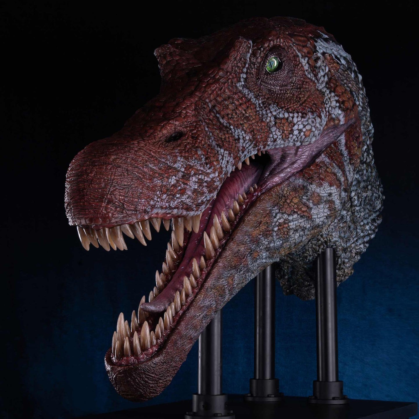JURASSIC PARK 3 SPINOSAURUS HALF-SCALE HEAD PROP REPRODUCTION