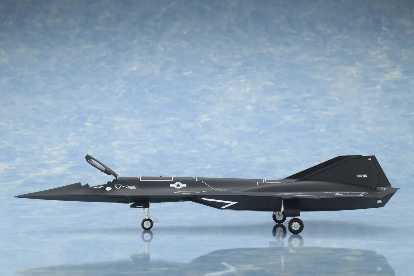 TOP GUN MAVERICK DARK STAR 1/72 MODEL KIT