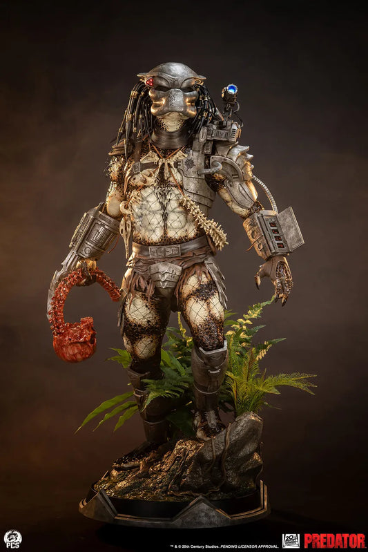 PREDATOR 1:2 SCALE STATUE