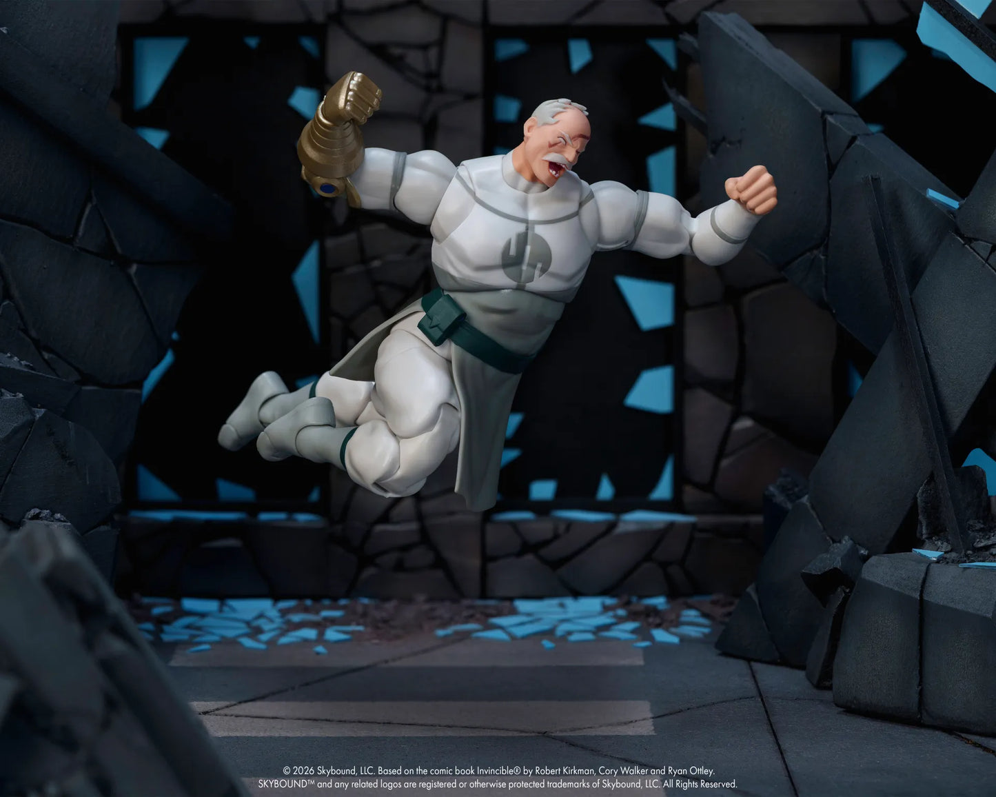INVINCIBLE INVINCIBLE WITH KID OMNI MAN & CONQUEST LIMITED ACTION FIGURE SET(3)