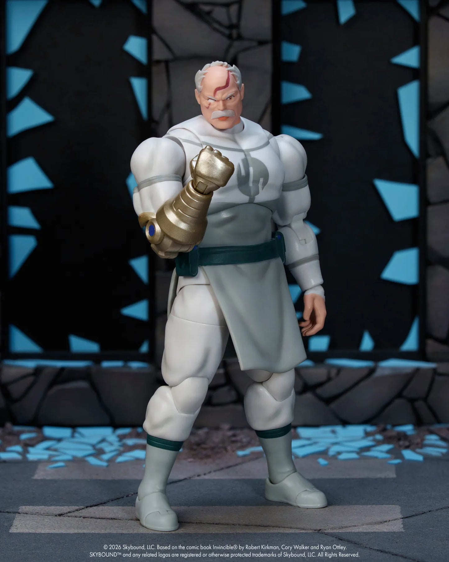 INVINCIBLE INVINCIBLE WITH KID OMNI MAN & CONQUEST LIMITED ACTION FIGURE SET(3)
