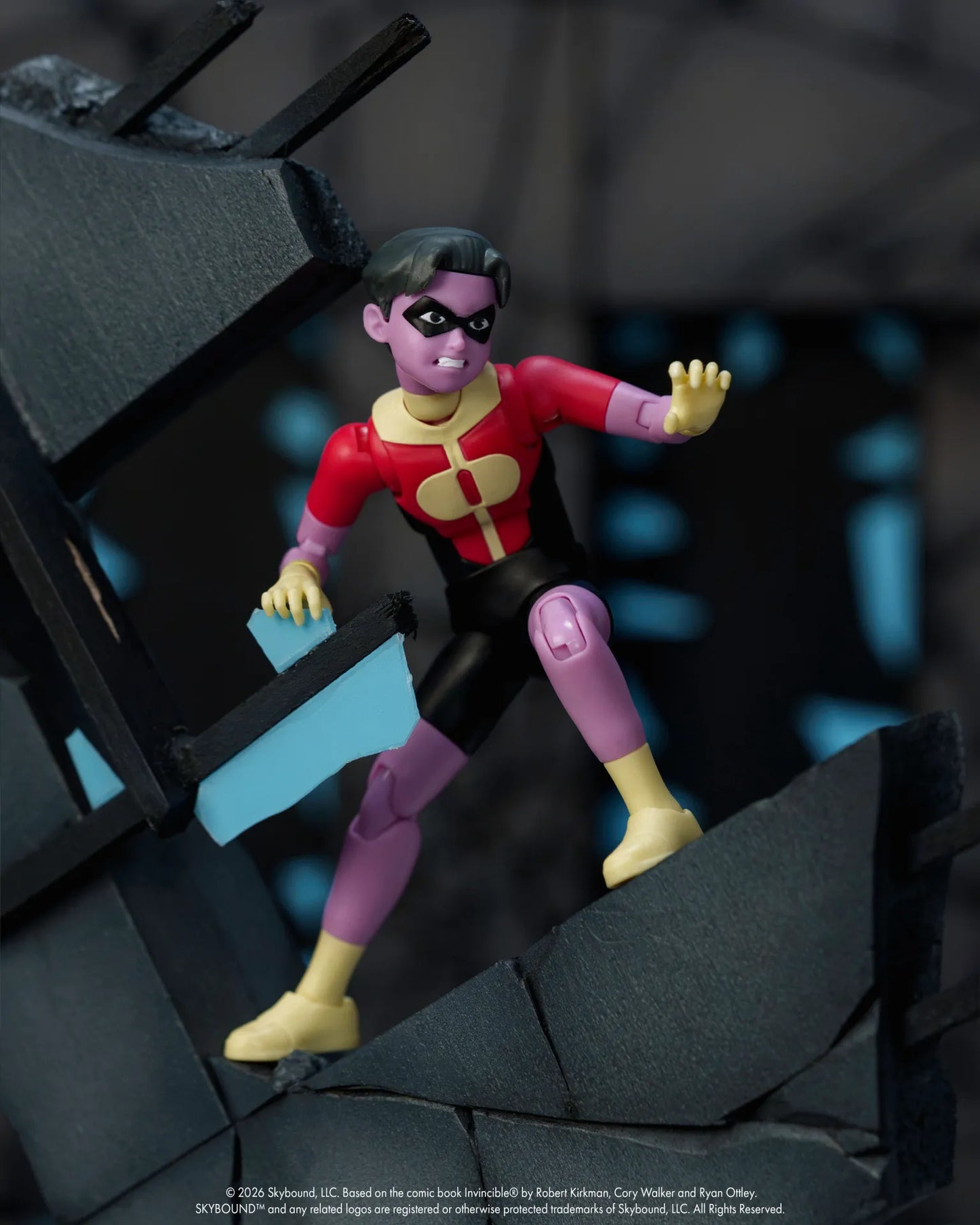 INVINCIBLE INVINCIBLE WITH KID OMNI MAN & CONQUEST LIMITED ACTION FIGURE SET(3)