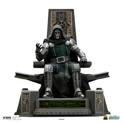 IRON STUDIOS - DOOM AVENGERS:DOOMSDAY DOCTOR DOOM THRONE 1/10 STATUA 22 cm