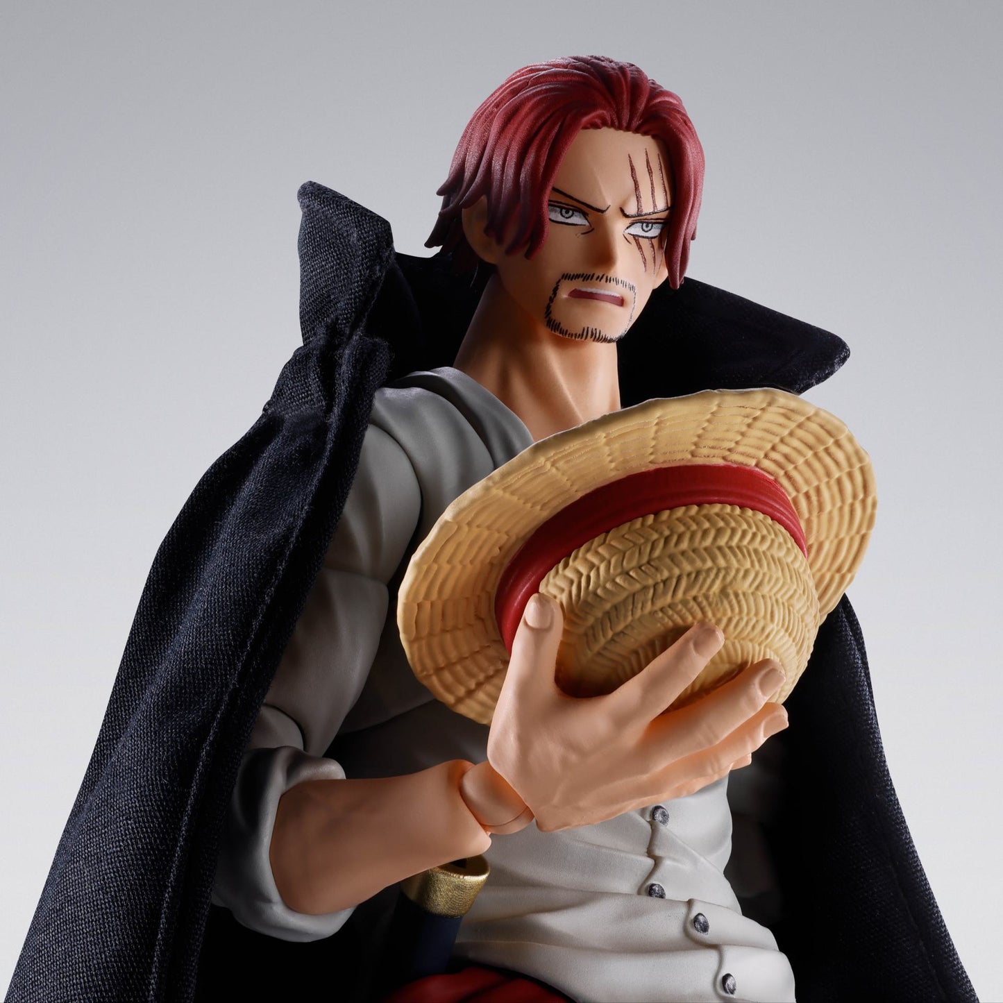 BANDAI SHANKS - ONE PIECE S.H.FIGUARTS MARINEFORD ACTION FIGURE 16.5 cm