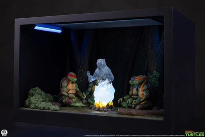 PCS - TEENAGE MUTANT NINJA TURTLES TEENAGE MUTANT NINJA TURTLES MOVIE MOMENTS SPLINTER'S SPIRIT MINI SCALE DIORAMA STATUA 35,6 × 22,9 × 22,9 cm