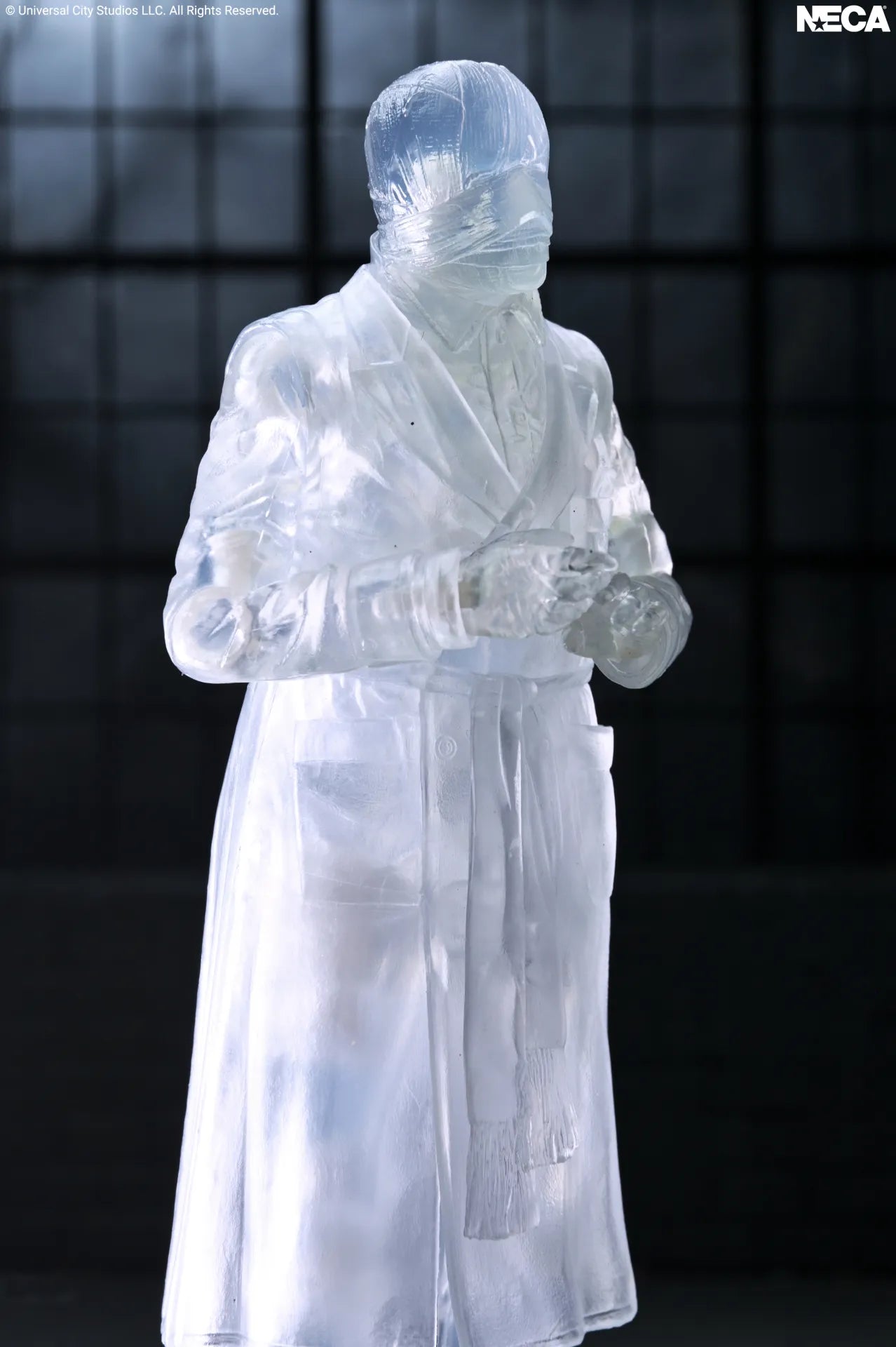 NECA - UNIVERSAL MONSTERS UNIVERSAL MONSTERS INVISIBLE MAN INVISIBLE ACTION FIGURE 17 cm