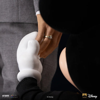 IRON STUDIOS - DISNEY DISNEY CLASSICS WALT DISNEY MICKEY MOUSE 1/4 STATUA 59 cm