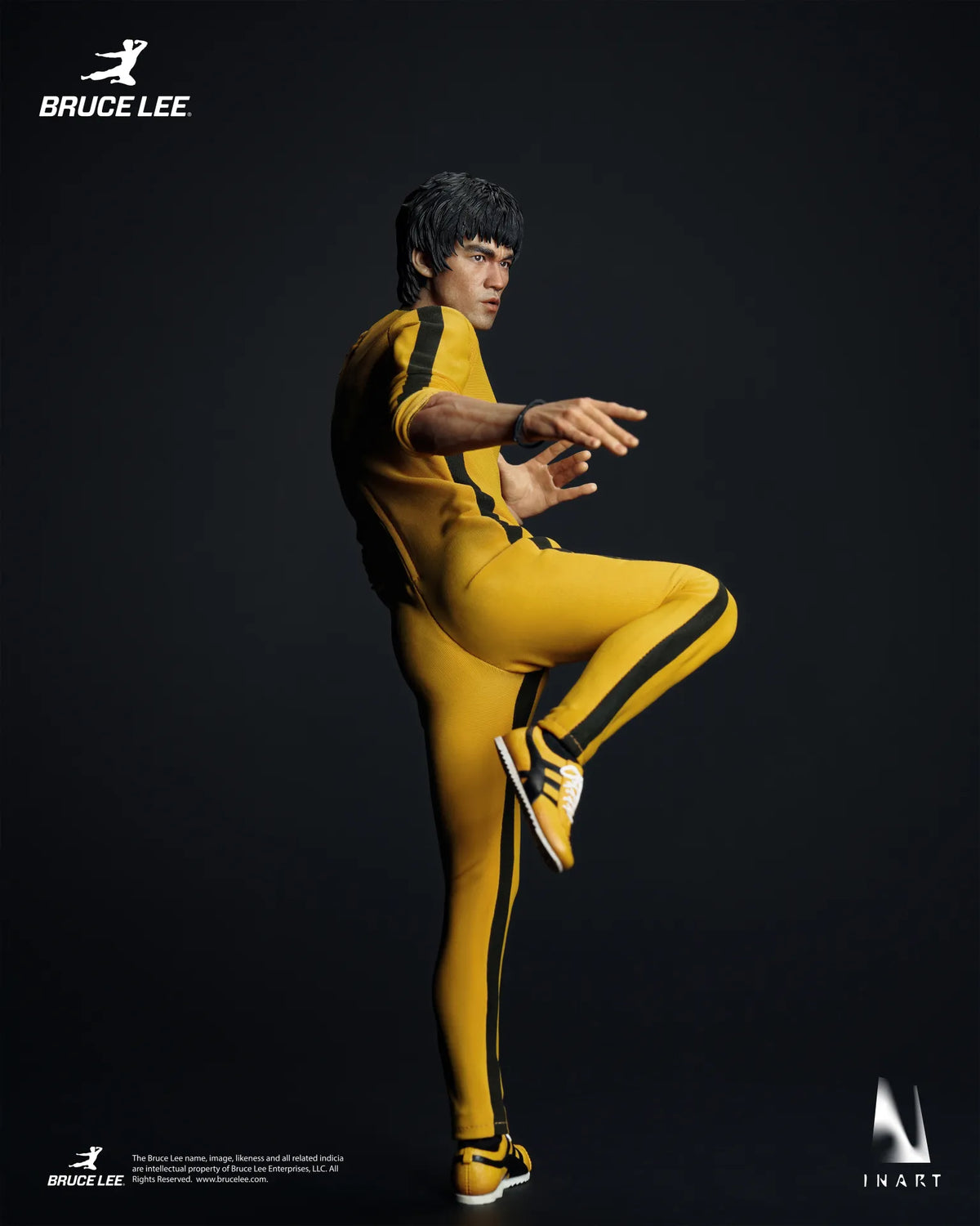 INART - BRUCE LEE BRUCE LEE (YELLOW JUMPSUIT) COLLECTIBLE 1/6 ACTION FIGURE 27.5 cm