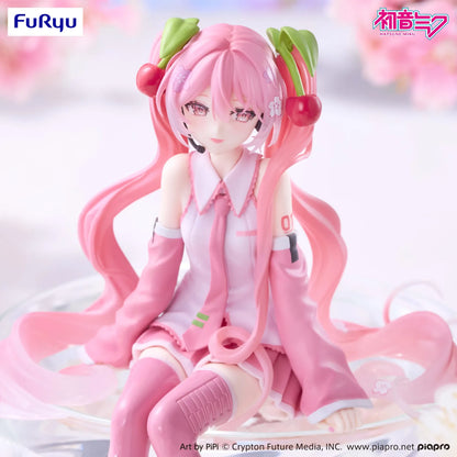 FURYU - HATSUNE MIKU HATSUNE MIKU SAKURA MIKU 2026 SMILE NOODLE STOPPER FIGURA 14 cm