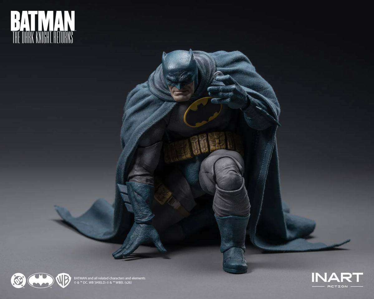 INART - DC COMICS BATMAN DARK KNIGHT RETURNS BLUE SUIT 1/12 ACTION FIGURE 17 cm