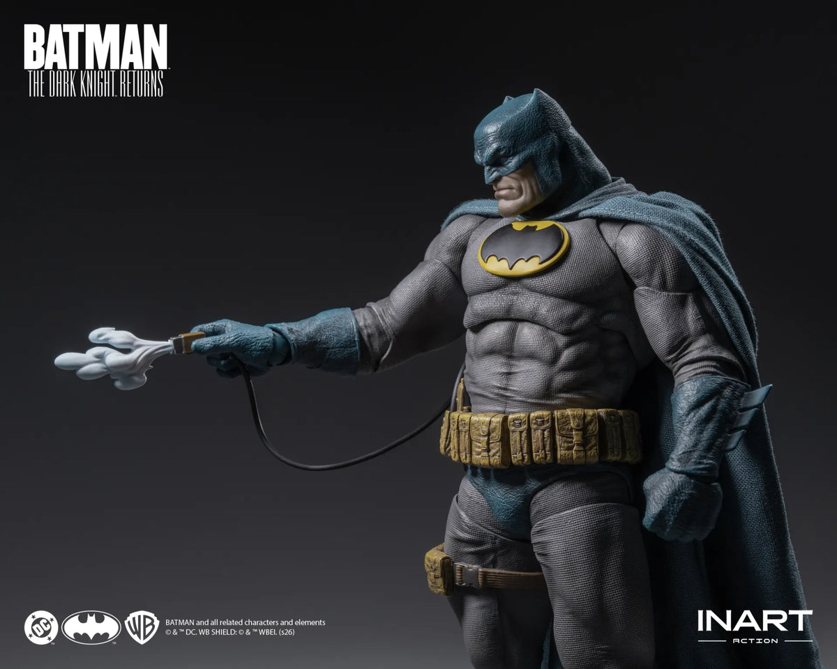 INART - DC COMICS BATMAN DARK KNIGHT RETURNS BLUE SUIT 1/12 ACTION FIGURE 17 cm
