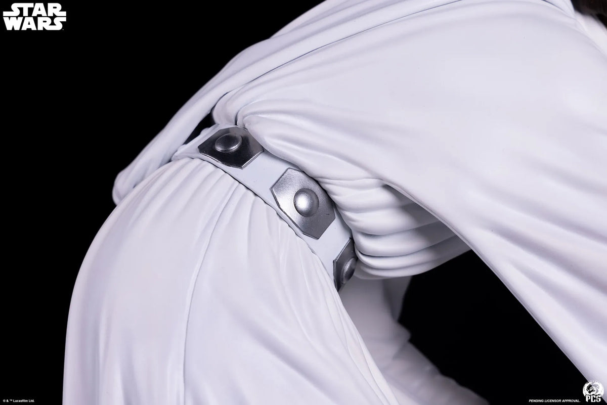 STAR WARS PRINCESS LEIA 1:3 SCALE STATUE