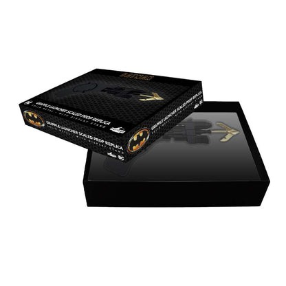 BATMAN GRAPPLE LAUNCHER SCALED PROP REP