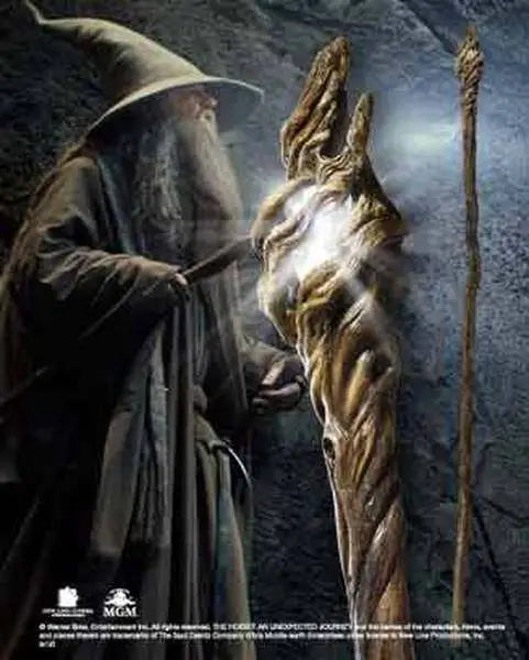 NOBLE COLLECTIONS HOBBIT GANDALF ILLUMINATING STAFF REPLICA