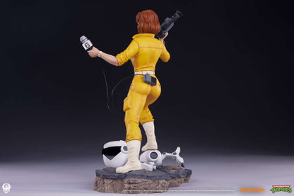 TMNT APRIL O'NEIL 1:4 STATUE