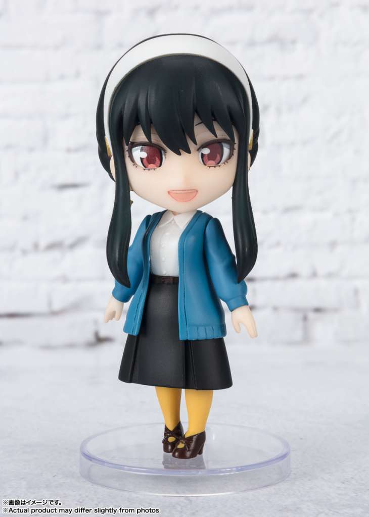 BANDAI RG SPY×FAMILY YOR FOER -ODEKEKE OUTFIT FIGUARTS MINI MINI FIGURA 10 cm