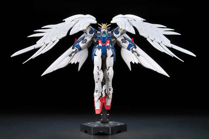 BANDAI - GUNDAM RG WING ZERO CUSTOM EW 1/144 MODEL KIT