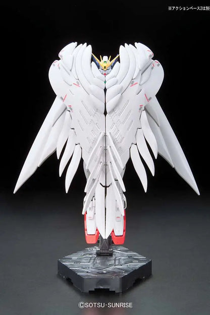 BANDAI - GUNDAM RG WING ZERO CUSTOM EW 1/144 MODEL KIT