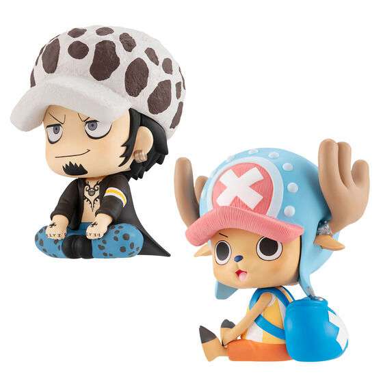 LOOK UP ONE PIECE TRAFALGAR+CHOPPER SET