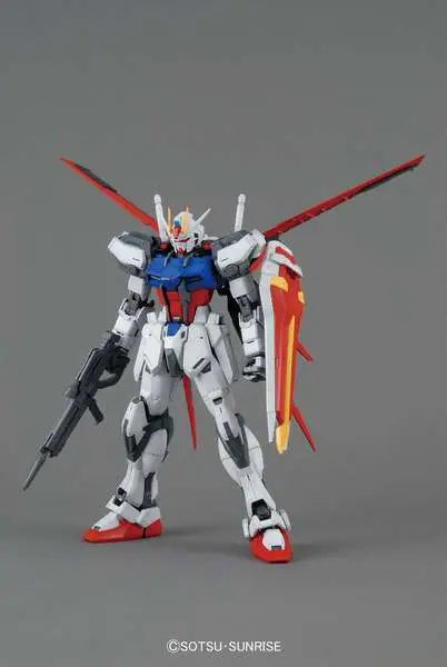 BANDAI - GUNDAM MG AILE STRIKE VER RM 1/100 MODEL KIT 17 cm