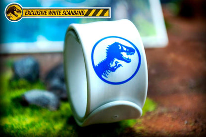 DOCTOR COLLECTOR JURASSIC WORLD APEX PREDATOR KIT REPLICA