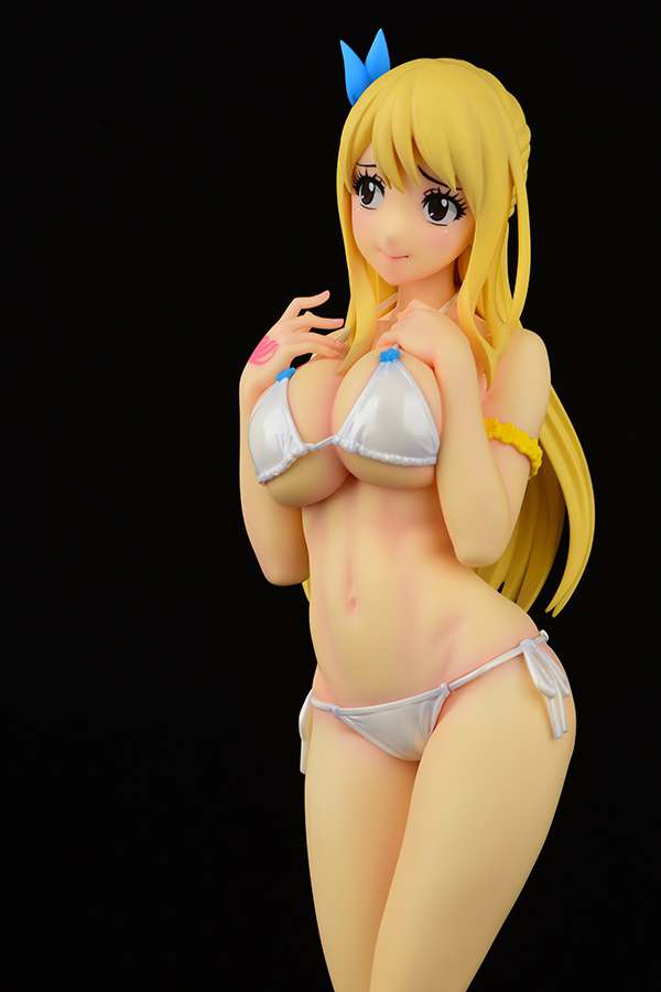 ORCATOYS FAIRY TAIL LUCY HEART SWIM PURE HEART STATUA 27 cm