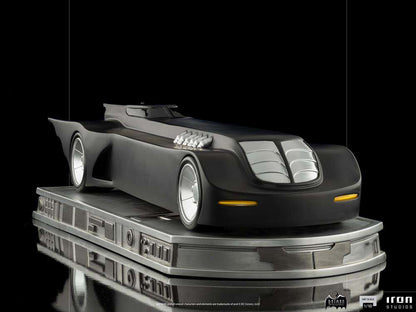 BATMAN TAS BATMOBILE 1/10 STATUE