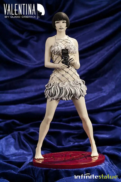 INFINITE STATUE - ORI CREPAX VALENTINA STATUA