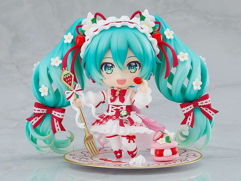 HATSUNE MIKU 15TH ANNIVERSARY NENDOROID
