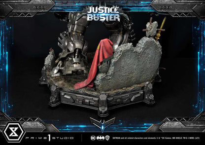 BATMAN JUSTICE BUSTER BY NIZZI STATUE