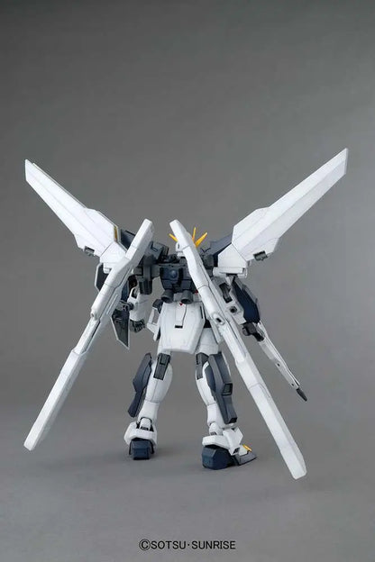 BANDAI - GUNDAM MG DOUBLE X 1/100 MODEL KIT 15 cm