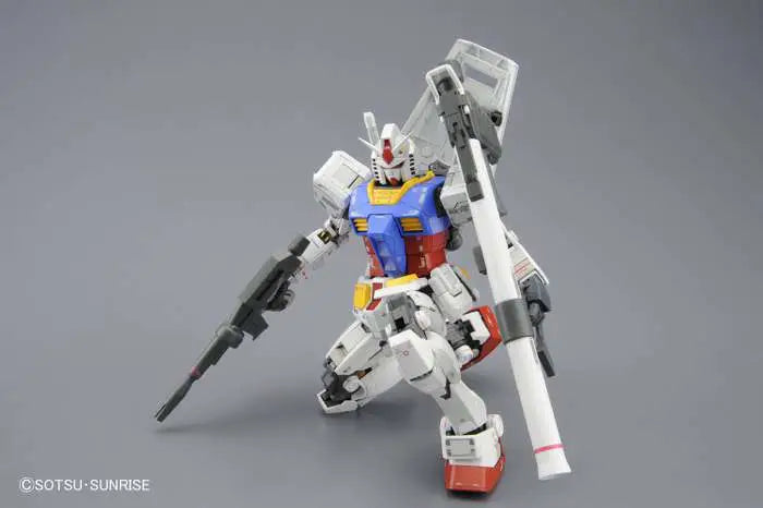 BANDAI - GUNDAM MG RX-78-2 VER 3.0 1/100 MODEL KIT 19 cm