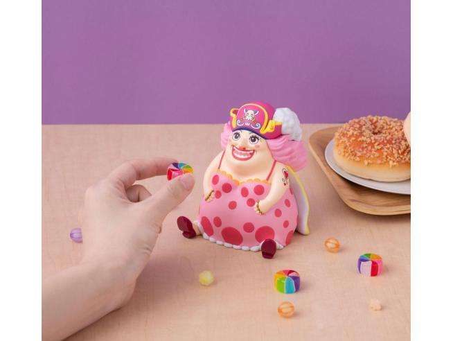 LOOKUP ONE PIECE BIG MOM