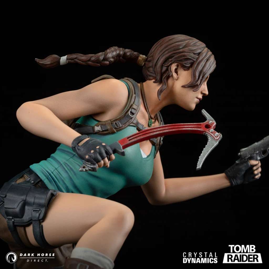 TOMB RAIDER PVC STATUA LARA CROFT 24 CM DARK HORSE
