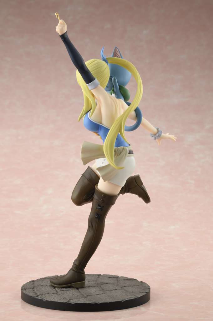 FAIRY TAIL LUCY HEARTFILIA WINK 1/8 FIG
