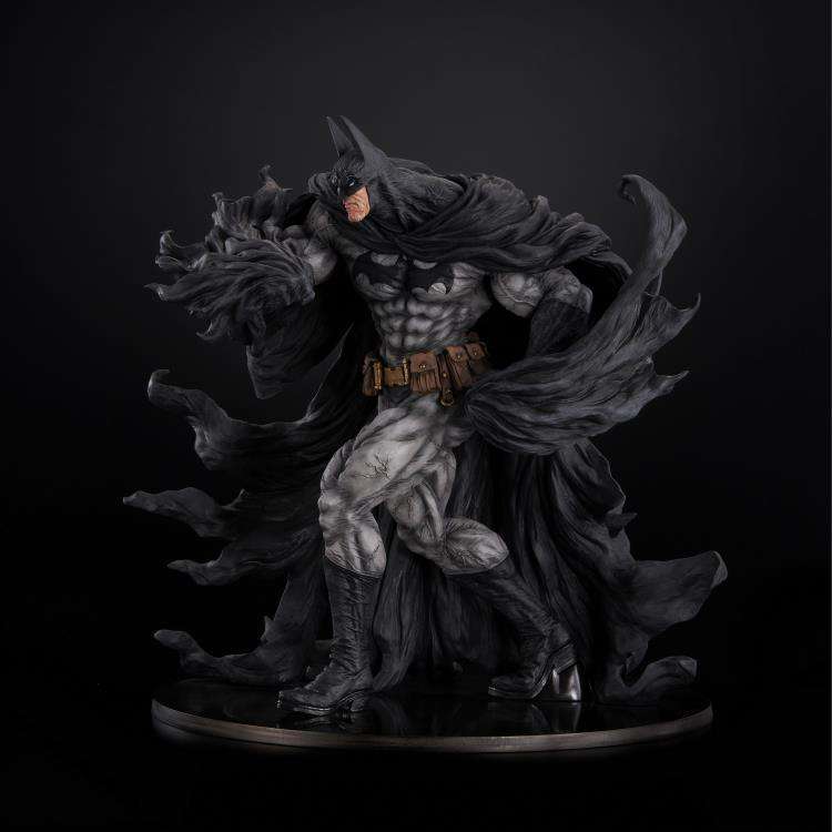 DC COMICS SOFBINAL SOFT VINILE STATUA BATMAN HARD BLACK VER. 35 CM UNION CREATIVE