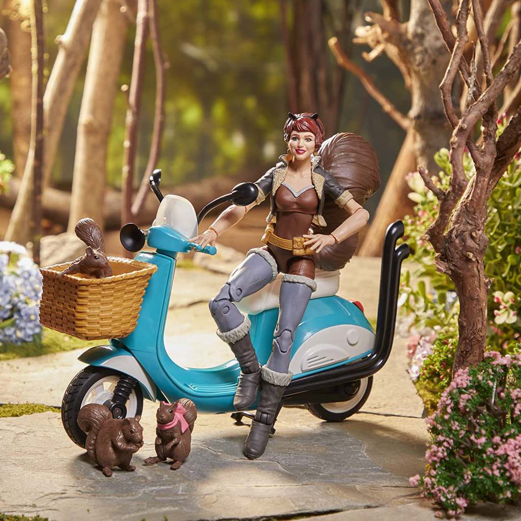 HASBRO - MARVEL LEGENDS SQUIRREL GIRL+SCOOTER AF ACTION FIGURE