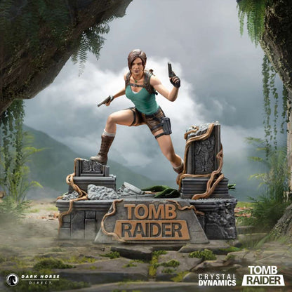 TOMB RAIDER PVC STATUA LARA CROFT 24 CM DARK HORSE