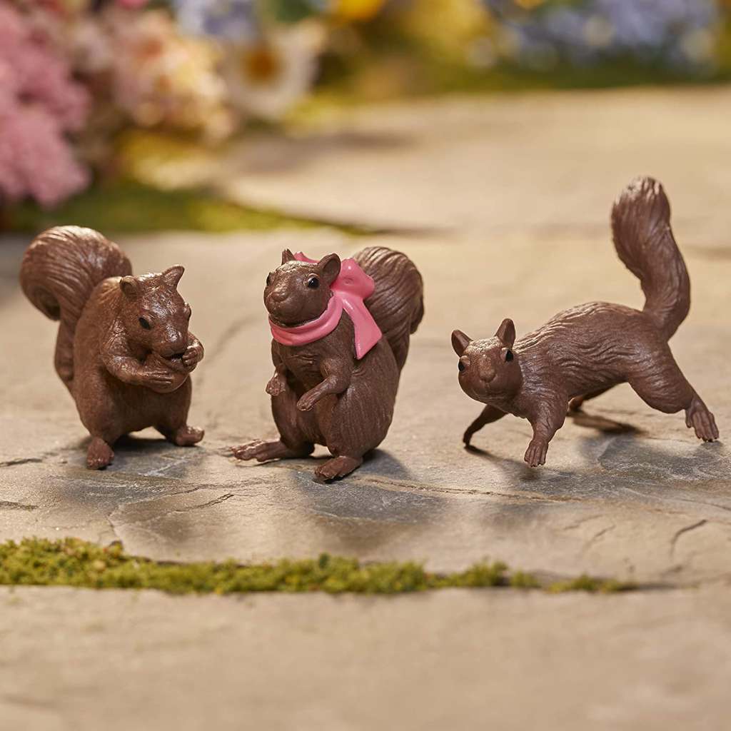 HASBRO - MARVEL LEGENDS SQUIRREL GIRL+SCOOTER AF ACTION FIGURE