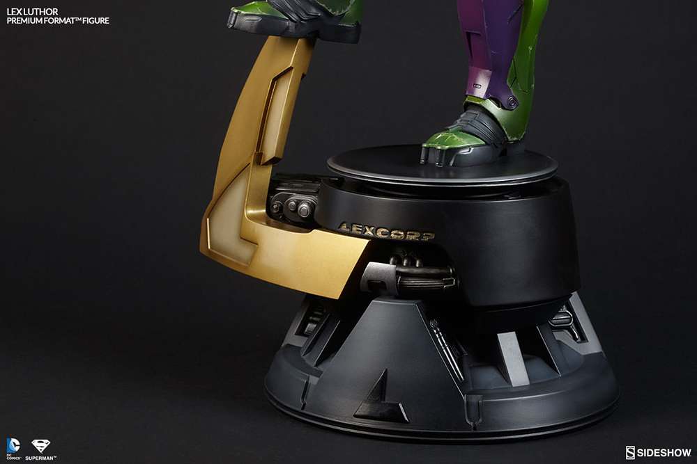 LEX LUTHOR POWER SUIT PREM FORM FIG