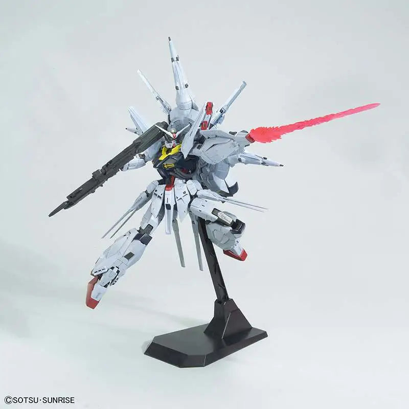 BANDAI - GUNDAM MG PROVIDENCE 1/100 MODEL KIT 19 cm
