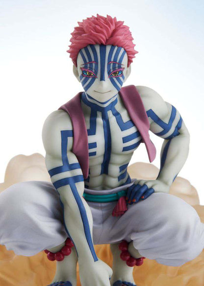 DEMON SLAYER: KIMETSU NO YAIBA CONOFIG STATUA AKAZA 9 CM ANIPLEX