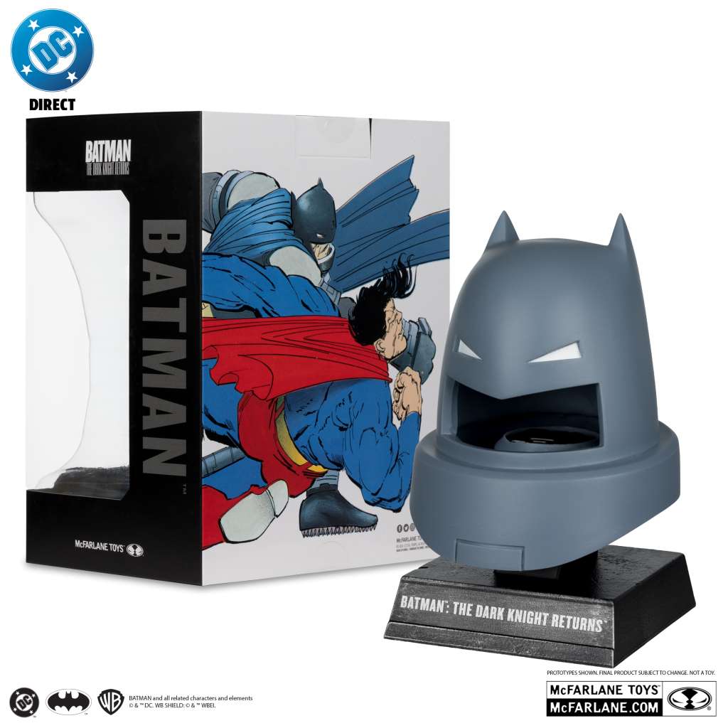 DC BATMAN 1:3 COWL REPLICA ARMOR BATMAN