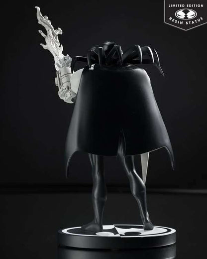 BATMAN B&W AZRAEL BY  QUESADA RESIN STAT