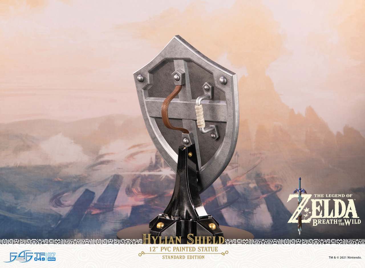 LEGEND OF ZELDA HYLIAN SHIELD PVC STATUE